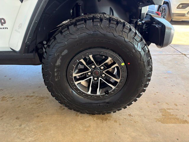 New 2027 Jeep Wrangler Unlimited Rubicon w/ Xtreme 35 Tire Package AWD/4WD image 16