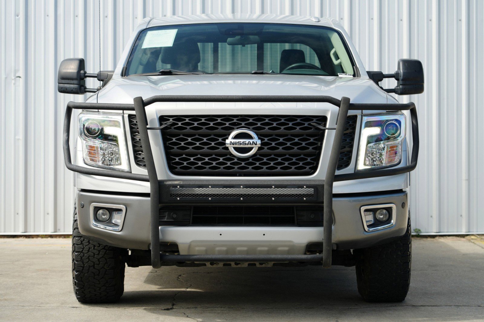 Used 2019 Nissan Titan PRO-4X w/ Pro-4x Utility Package image 6