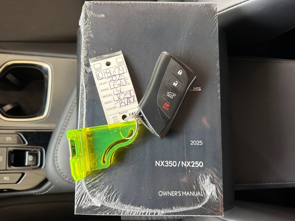 Used 2025 Lexus NX 250 FWD w/ Towing Package (2000 Lbs) image 36