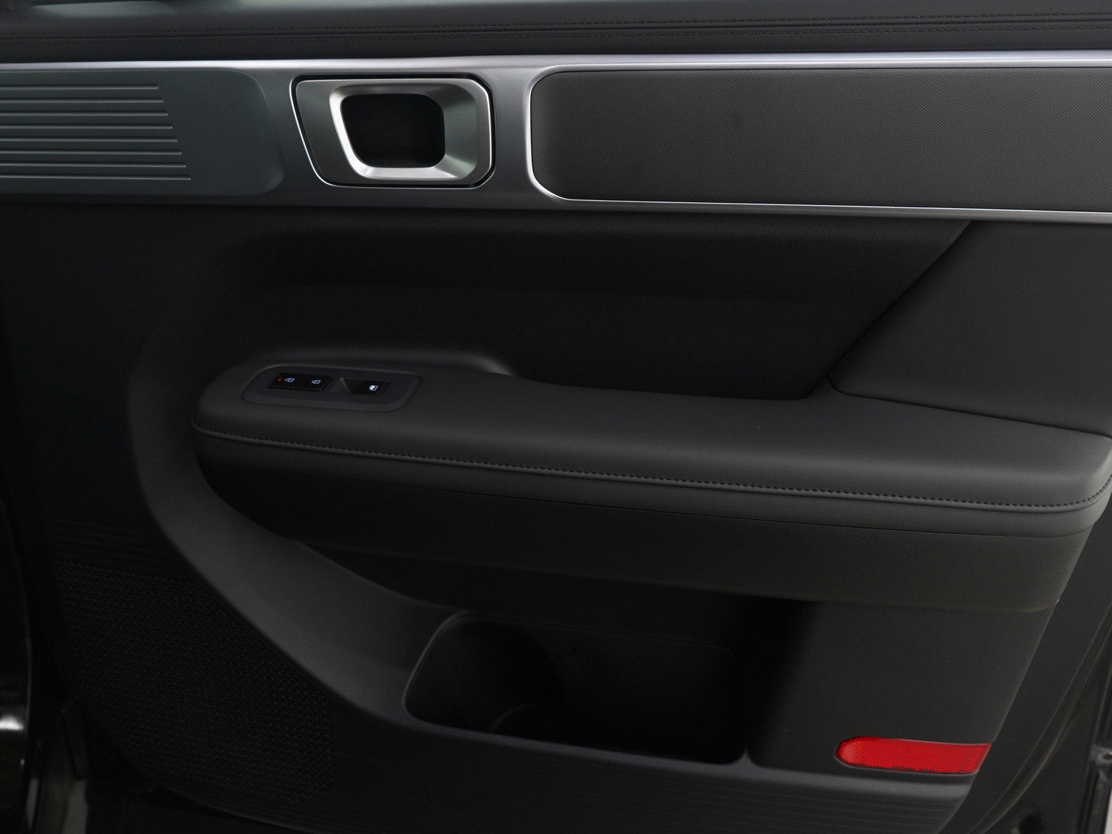 Certified 2026 Hyundai Santa Fe SEL image 9