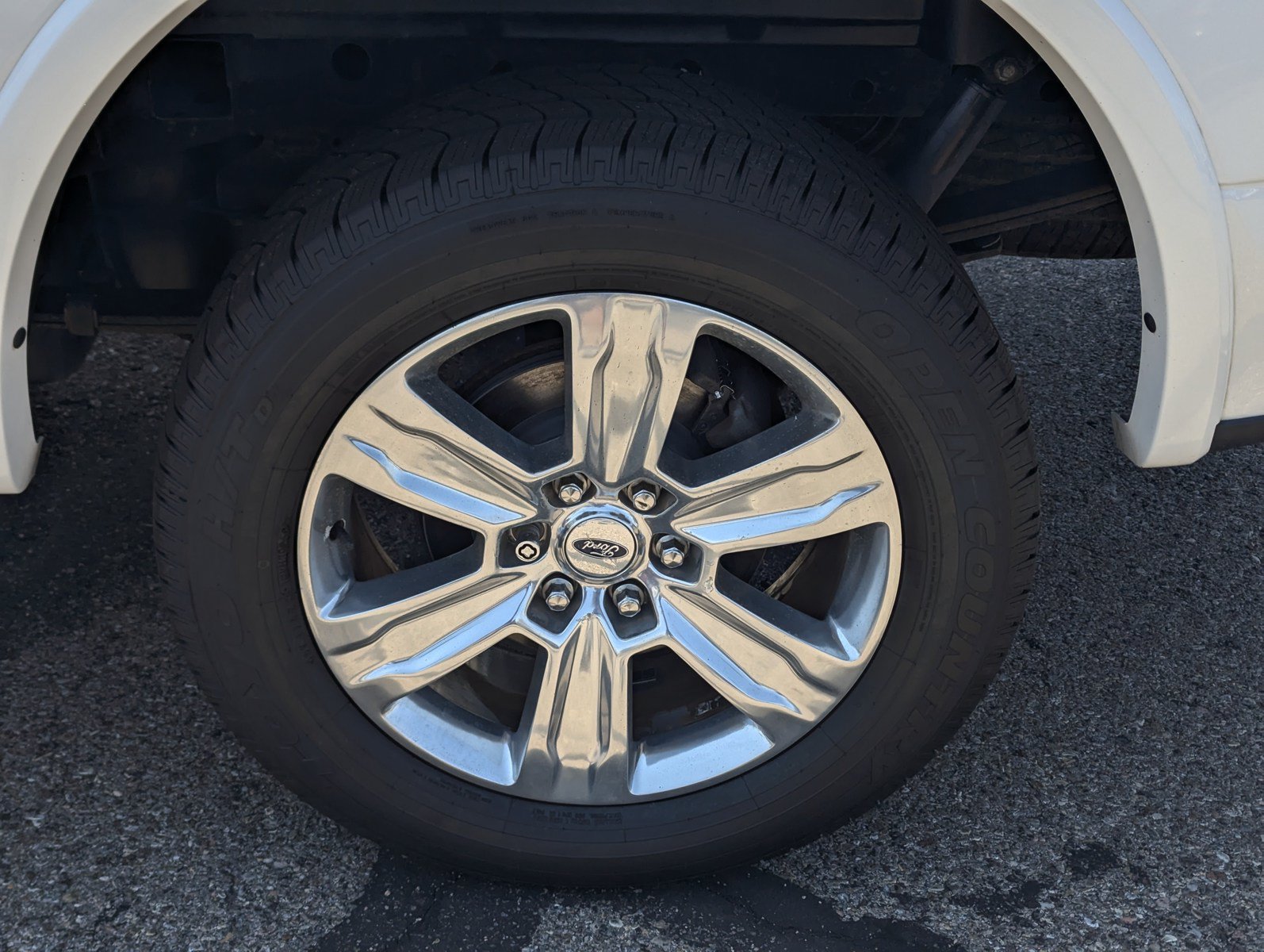 Used 2018 Ford F150 Platinum w/ Equipment Group 701A Luxury AWD/4WD image 7