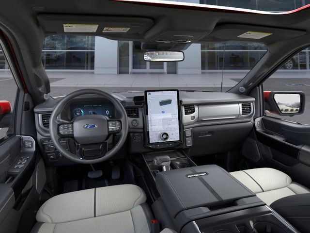 Used 2022 Ford F150 Lightning Platinum image 9