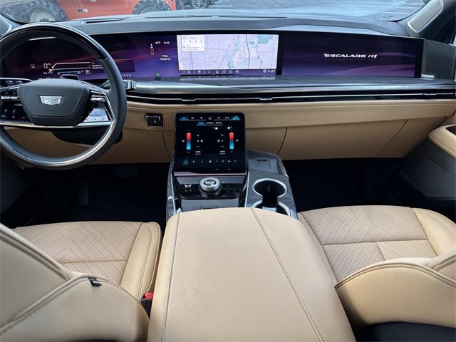 New 2025 Cadillac Escalade IQ Sport 2 image 17