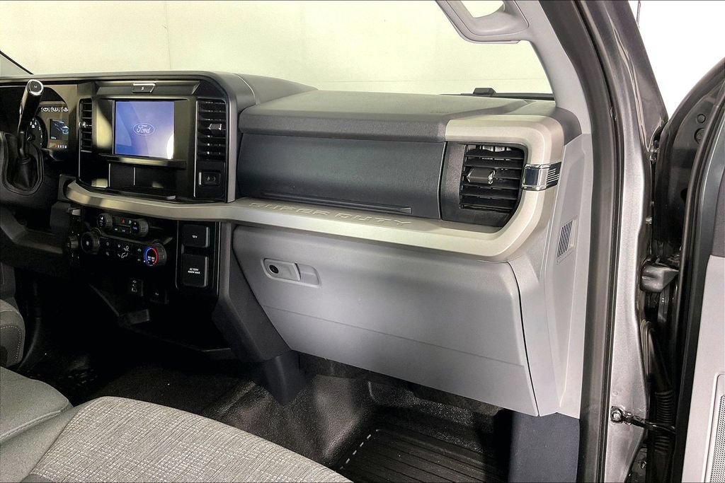 Used 2025 Ford F350 XLT w/ FX4 Off-Road Package AWD/4WD image 17