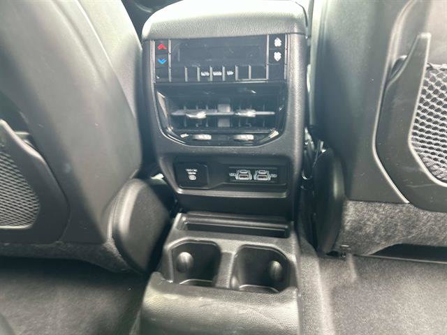 Used 2022 Jeep Grand Cherokee L Altitude image 15