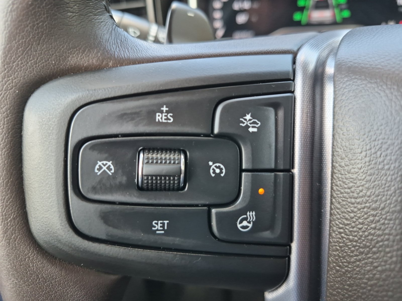 Used 2023 GMC Sierra 1500 SLT AWD/4WD image 26