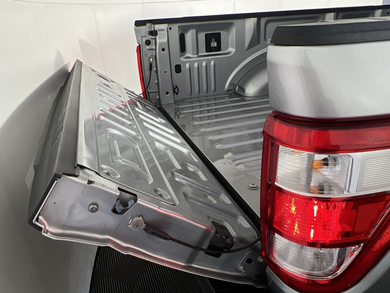 Used 2021 Ford F150 XL w/ Equipment Group 101A High RWD image 26