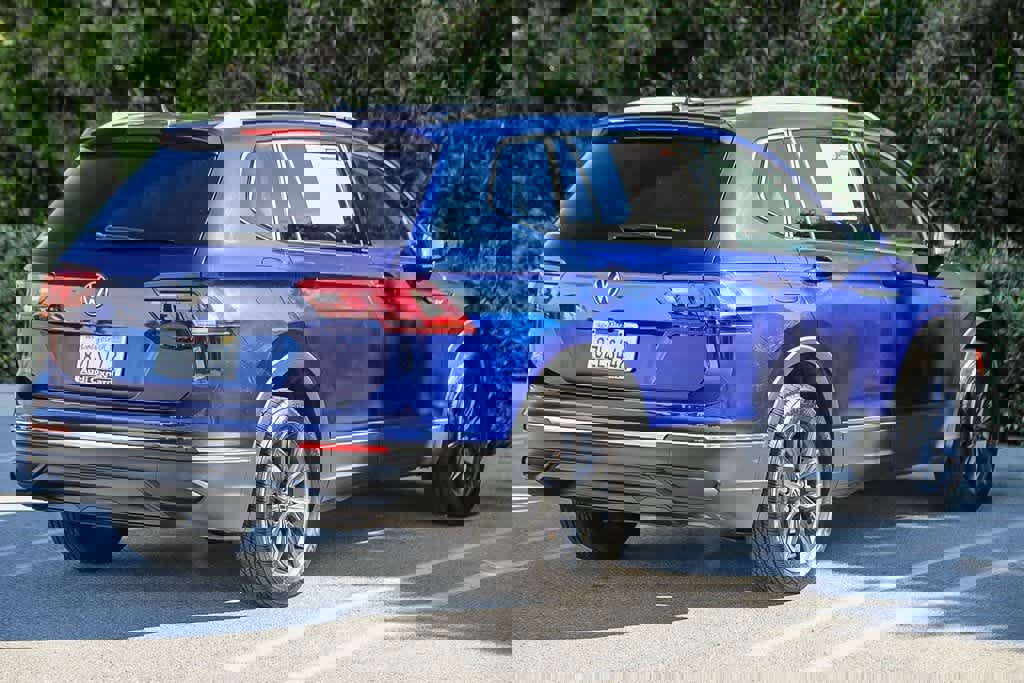 Used 2022 Volkswagen Tiguan SE image 4