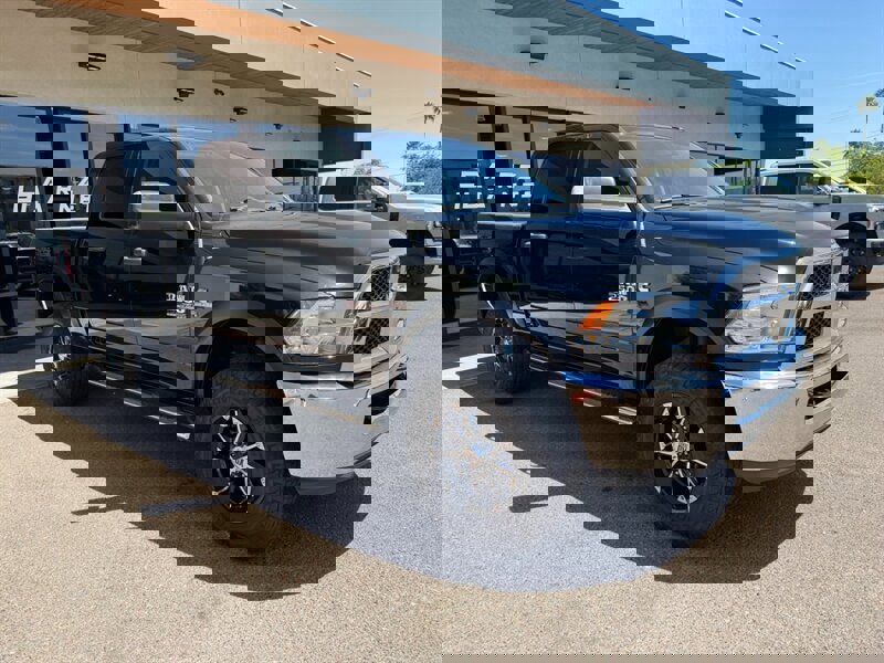 Used 2018 RAM 2500 Tradesman w/ Chrome Appearance Group image 1