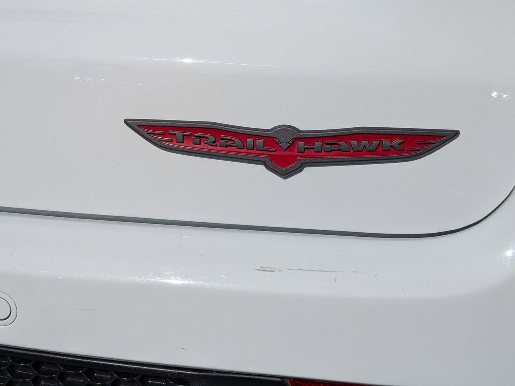 Used 2024 Jeep Compass Trailhawk image 7