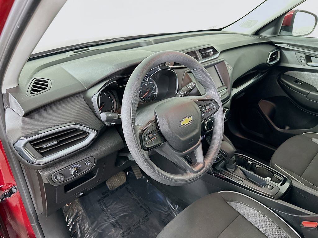 Used 2023 Chevrolet TrailBlazer LT image 14