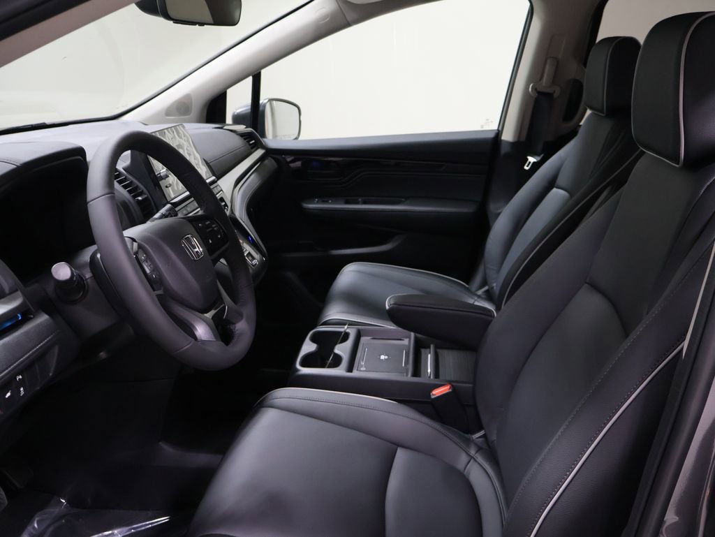 New 2026 Honda Odyssey Touring image 7