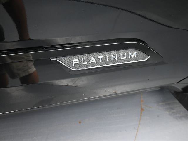 Used 2023 Toyota Tundra Platinum image 5