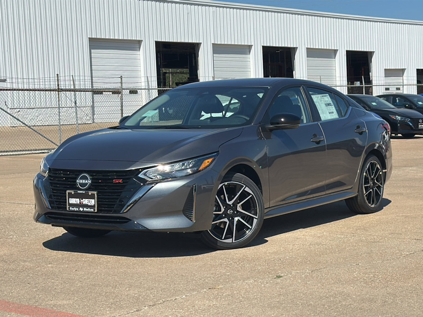 New 2025 Nissan Sentra SR w/ Trunk Package image 2
