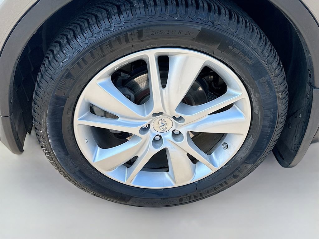 Used 2016 INFINITI QX70 AWD w/ Premium Package image 24