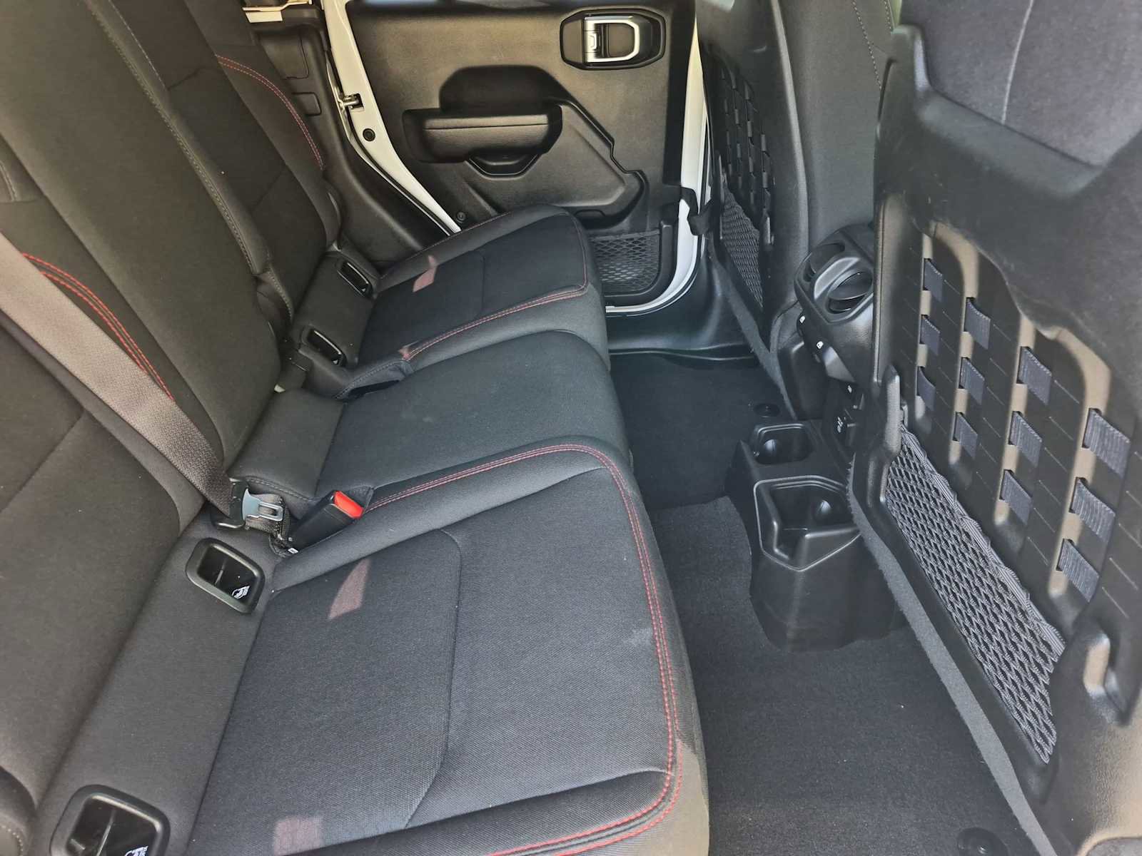 Used 2022 Jeep Gladiator Rubicon AWD/4WD image 17