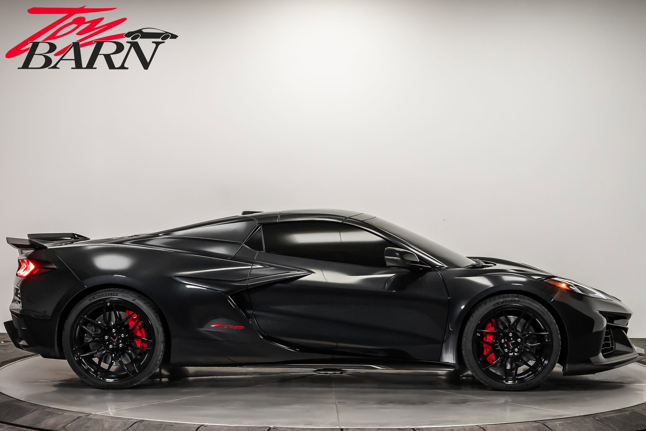 Used 2024 Chevrolet Corvette Z06 w/ Stealth Interior Trim Package image 6