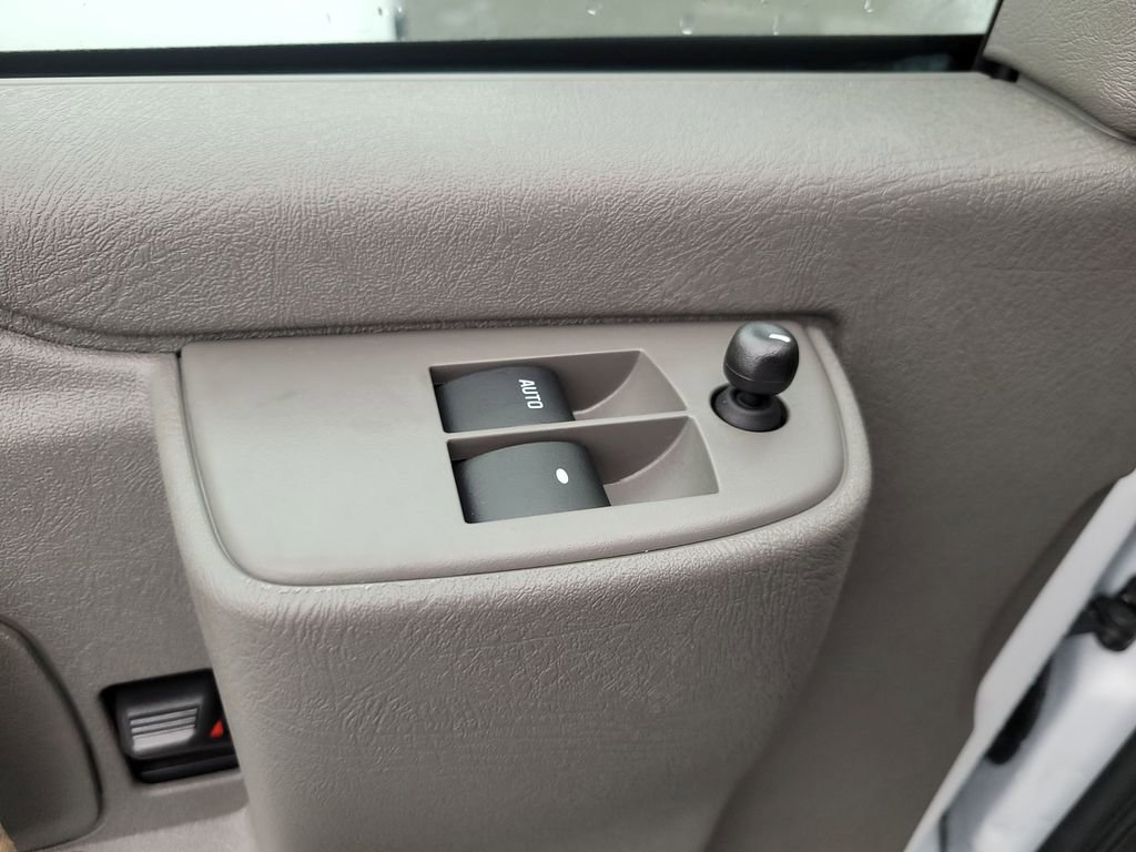 New 2025 Chevrolet Express 2500 w/ Driver Convenience Package image 20