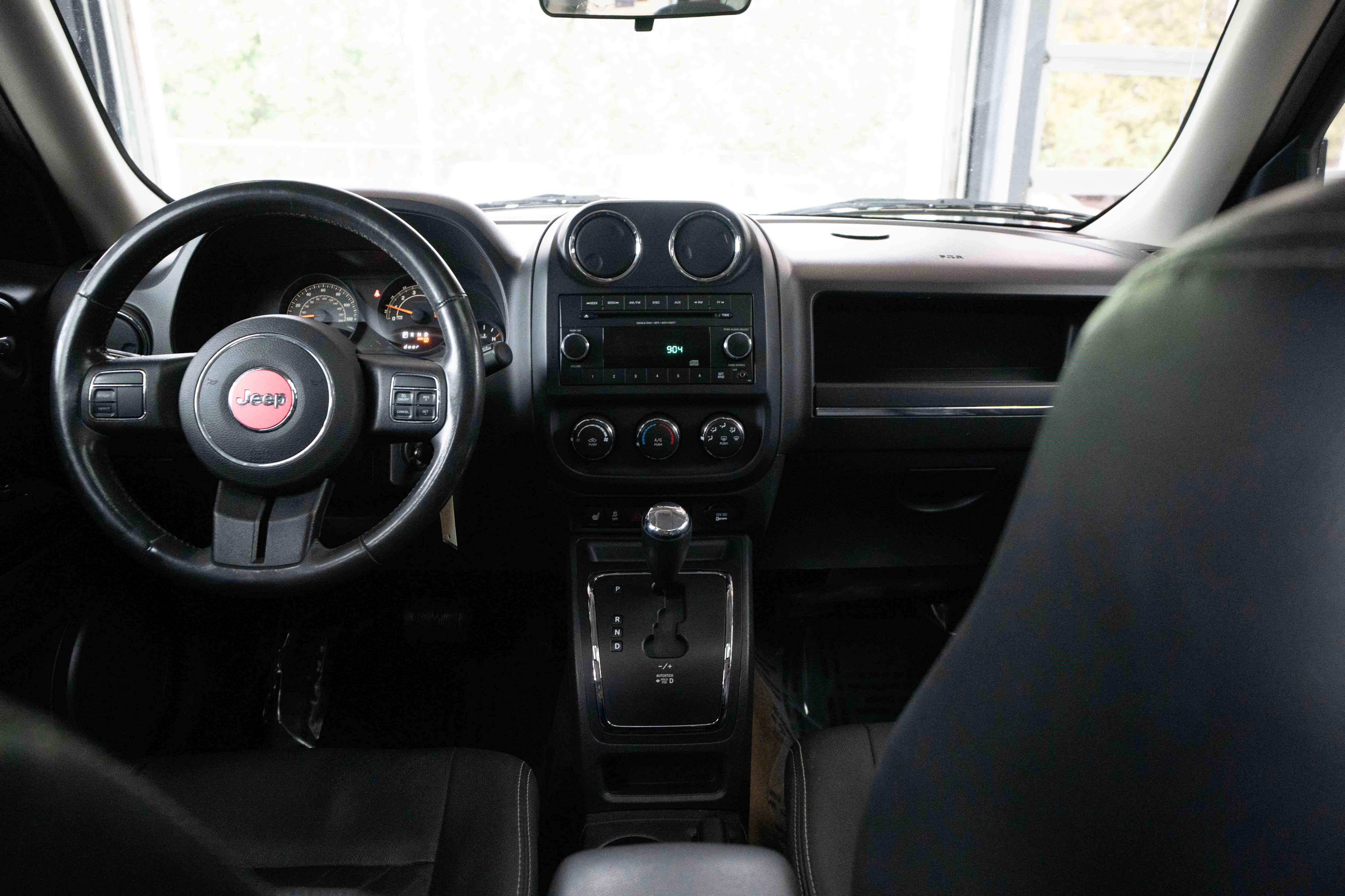 Used 2015 Jeep Patriot High Altitude AWD/4WD image 20