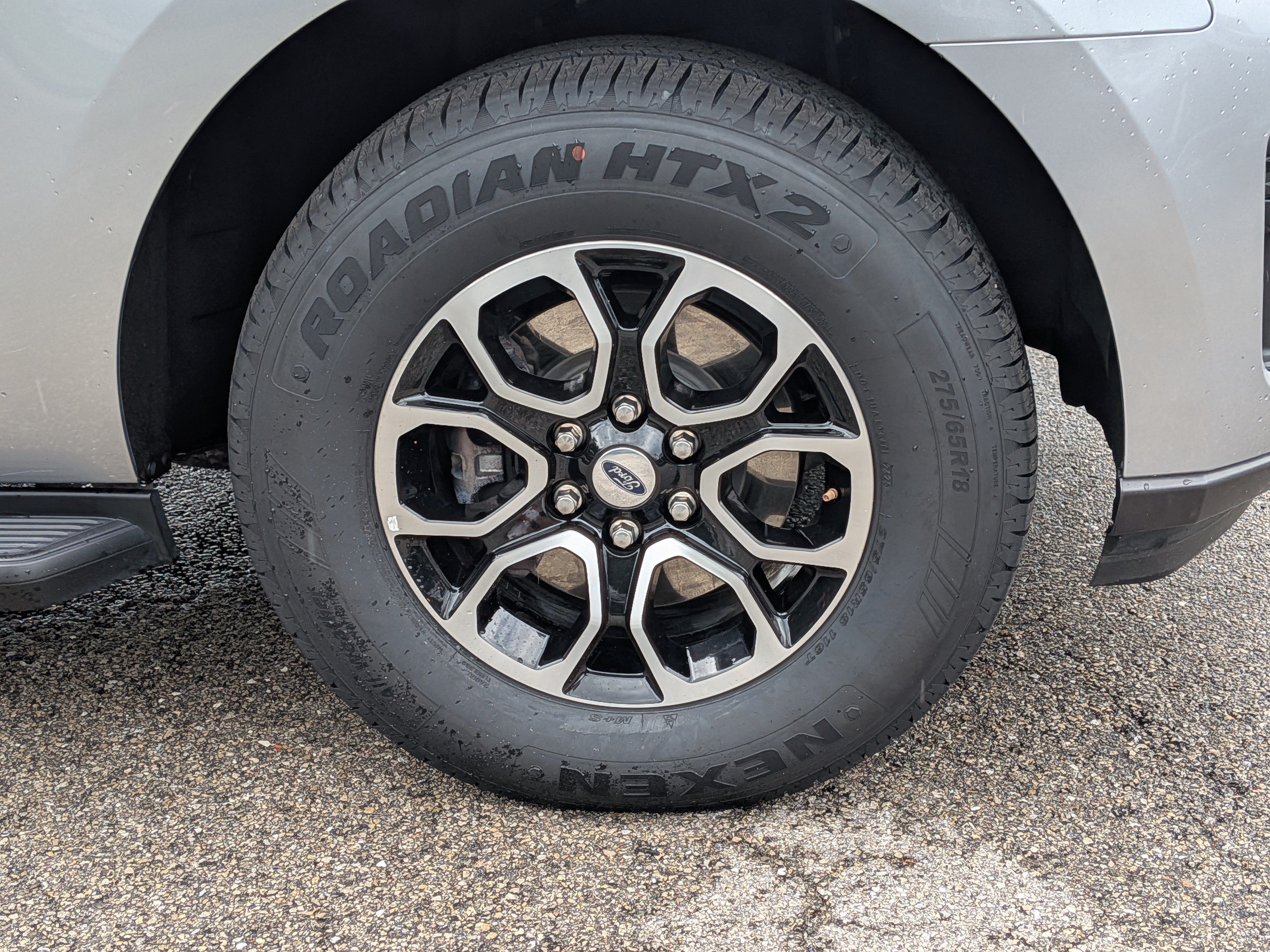 Used 2024 Ford Expedition XLT RWD image 11