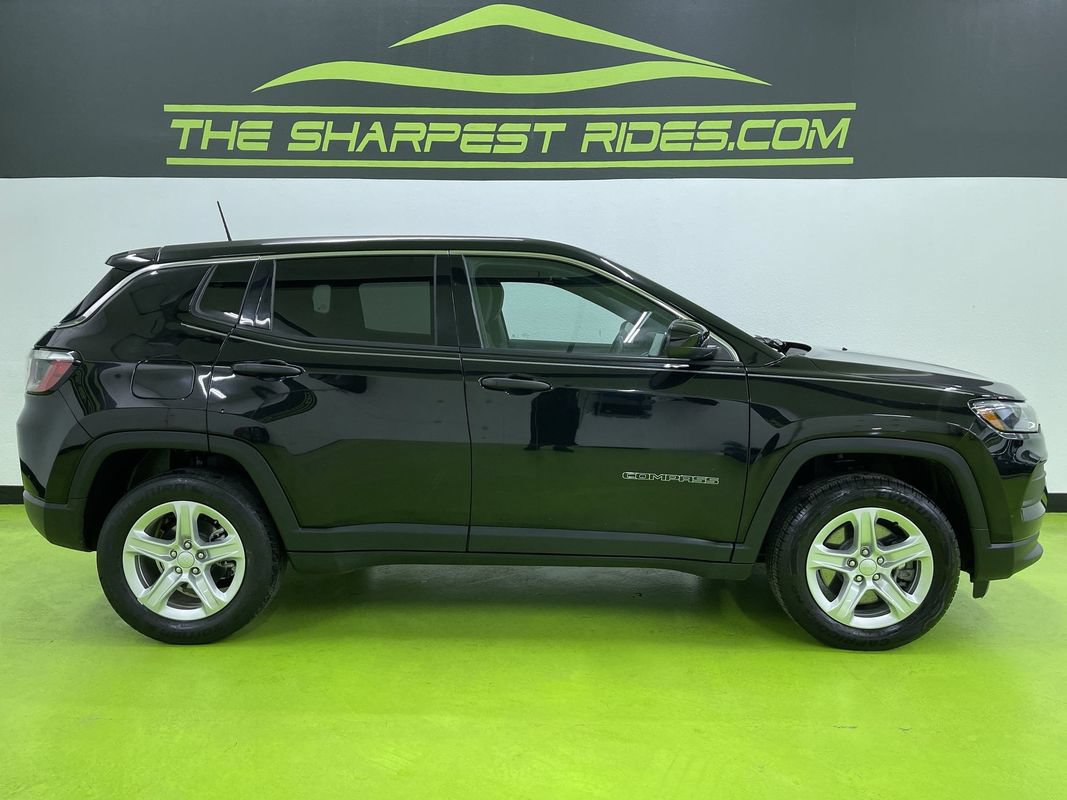 Used 2024 Jeep Compass Sport AWD/4WD image 11