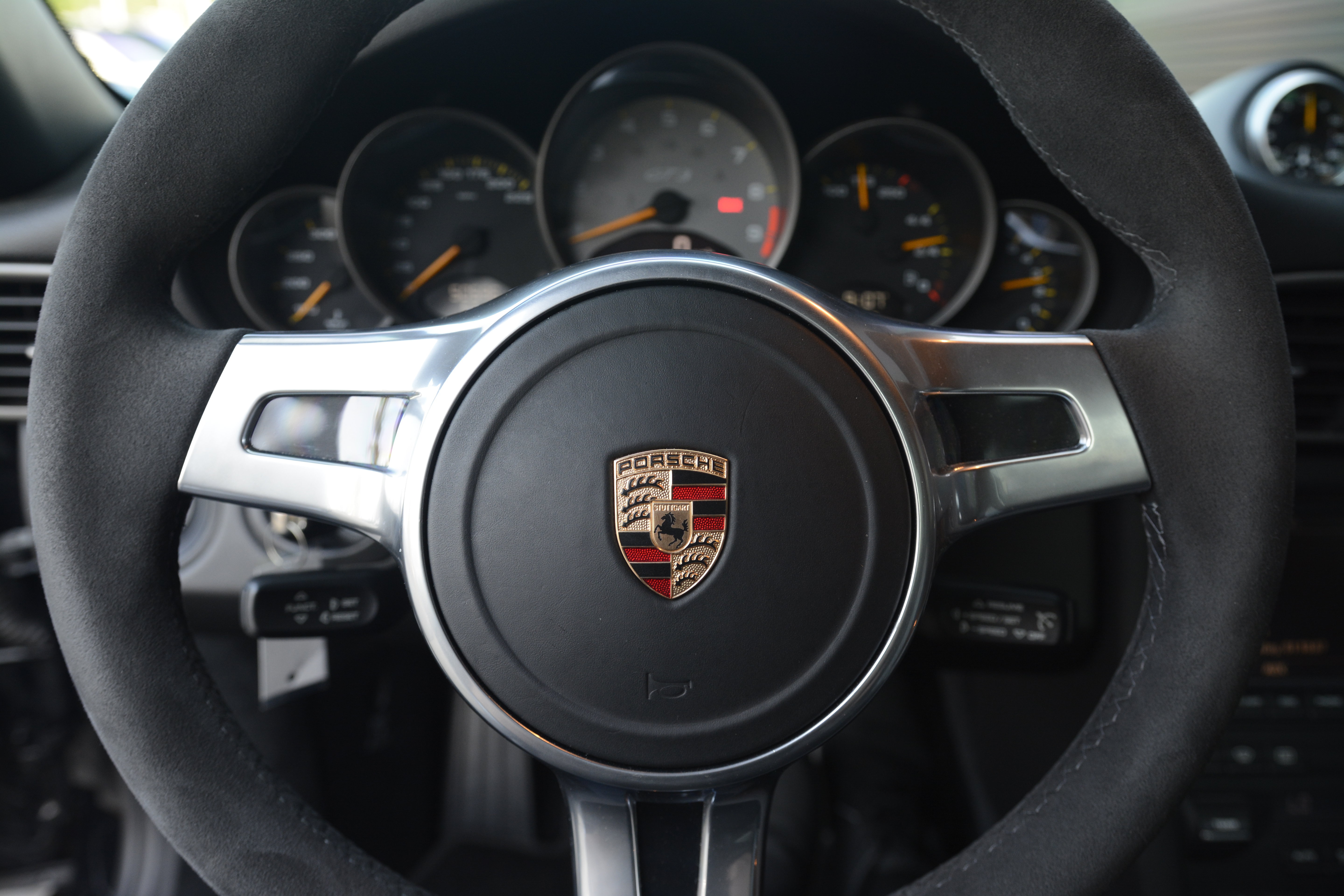 Used 2010 Porsche 911 GT3 RWD image 18