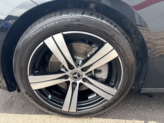 Used 2025 Mercedes-Benz C 300 4MATIC Sedan image 9