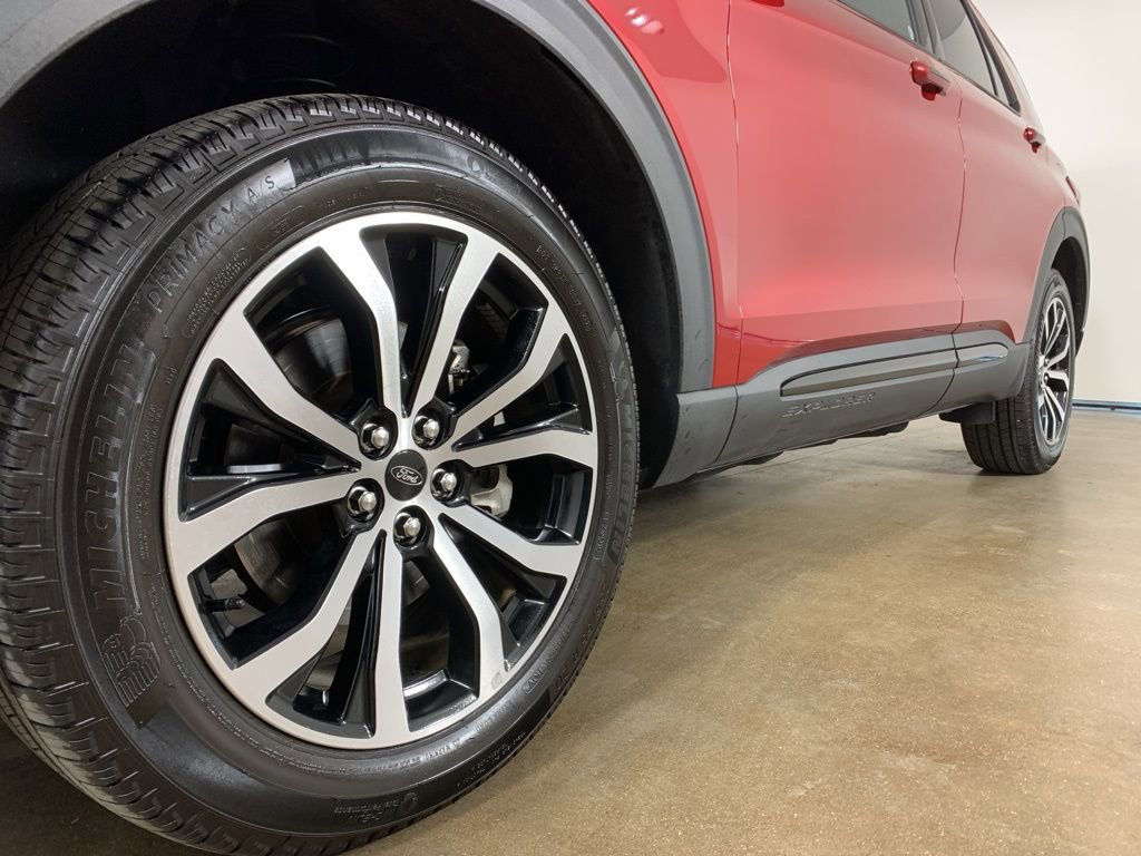 Used 2022 Ford Explorer ST-Line w/ Class IV Trailer Tow Package image 2