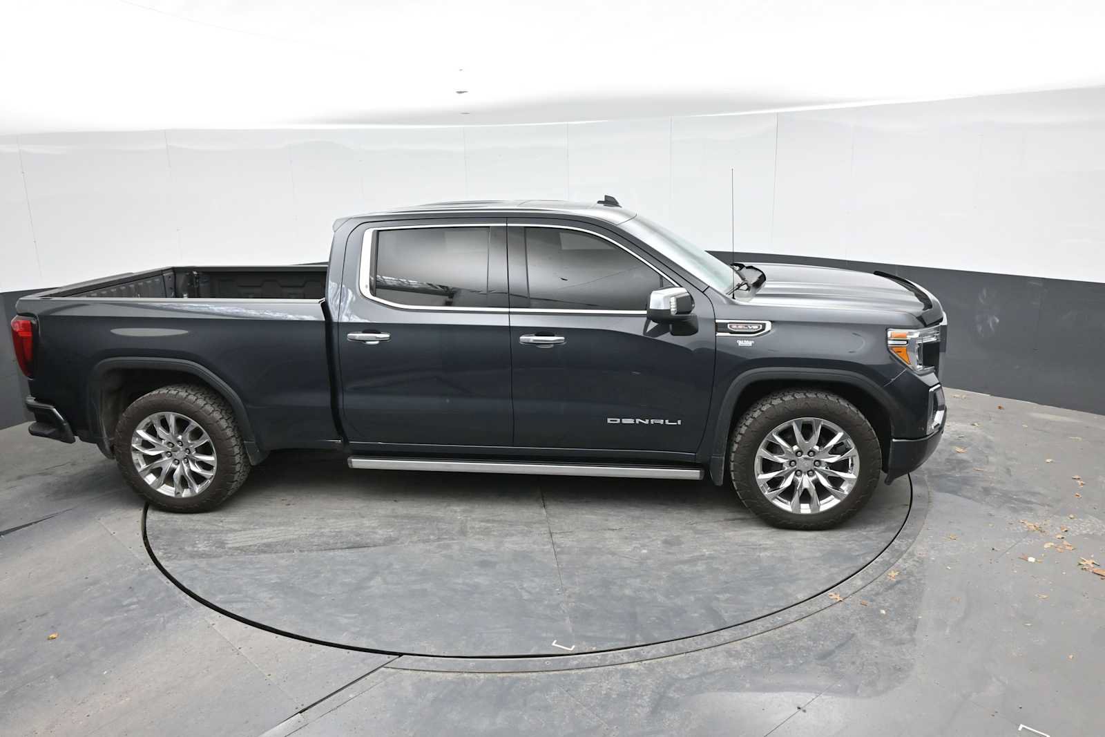 Used 2021 GMC Sierra 1500 Denali w/ Denali Ultimate Package AWD/4WD image 39