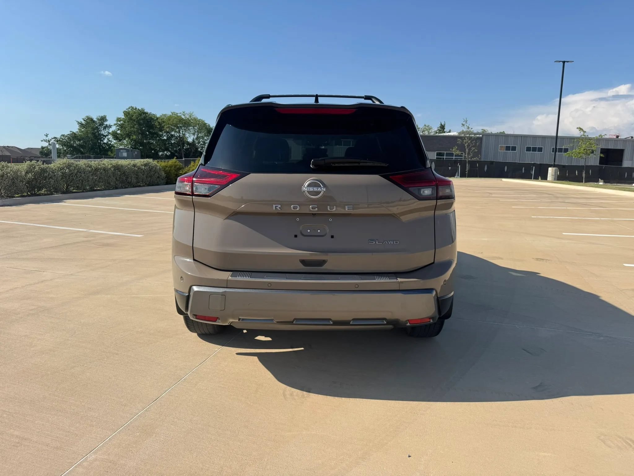 Used 2024 Nissan Rogue SL w/ SL Premium Package AWD/4WD image 5