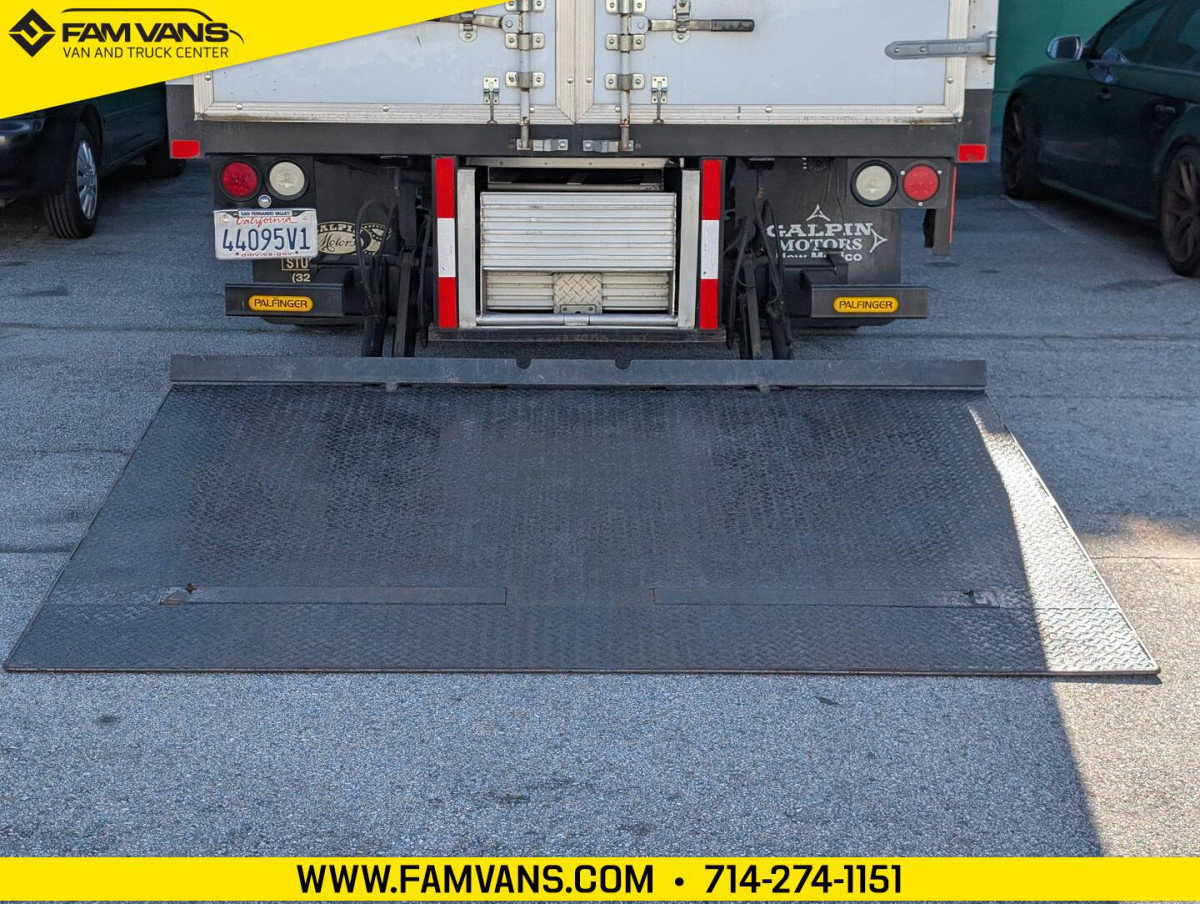 Used 2015 Ford F550 2WD Regular Cab Super Duty image 10