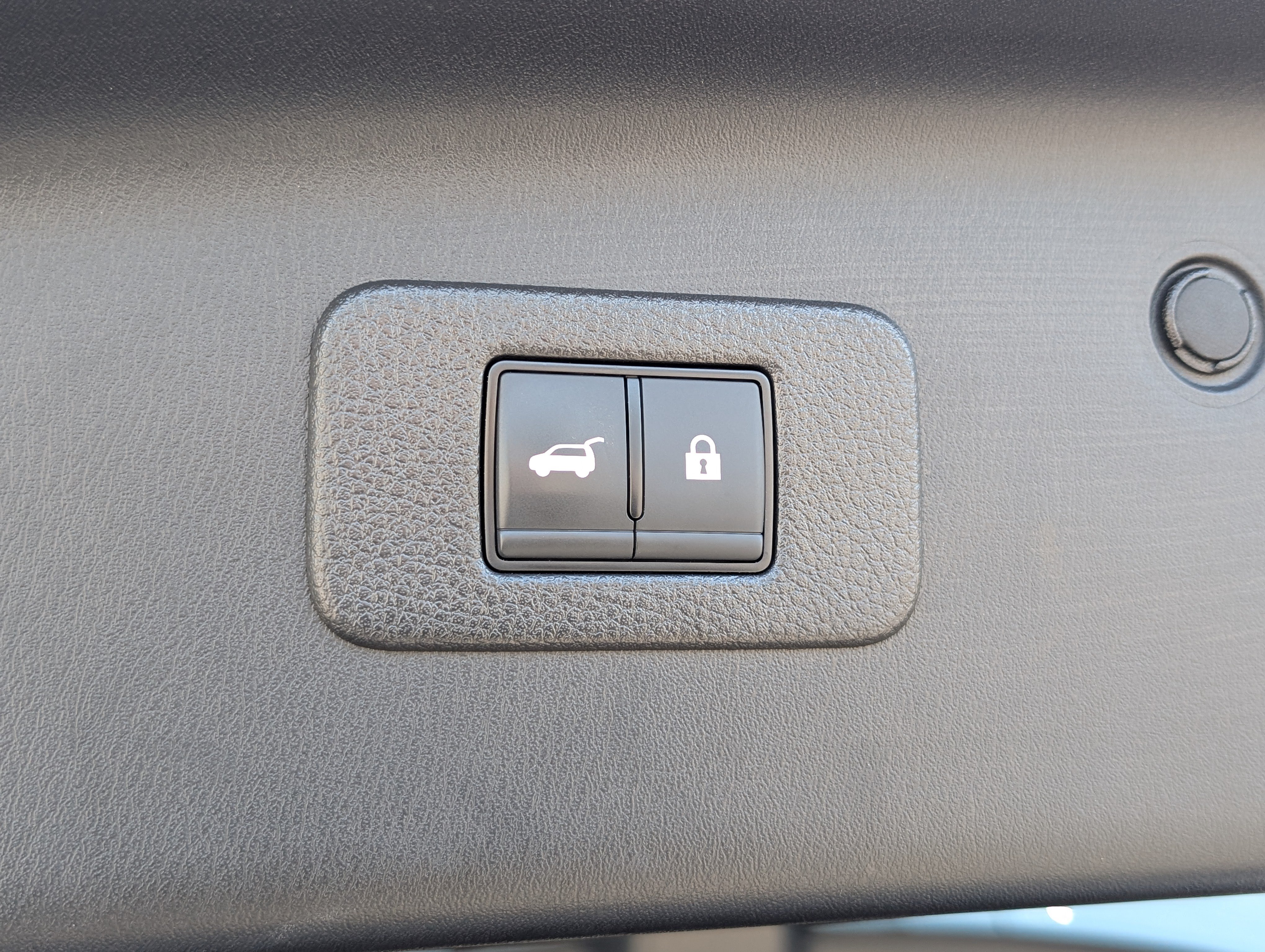 Used 2023 Nissan Armada Platinum w/ Cargo Package AWD/4WD image 21