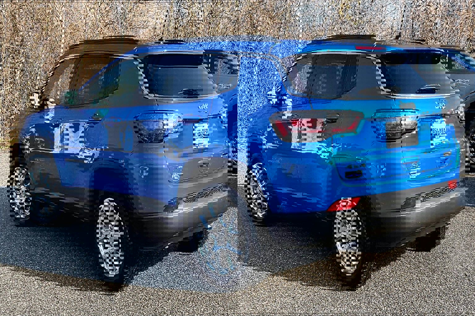 Used 2024 Jeep Compass Latitude w/ Sun and Sound Group image 11