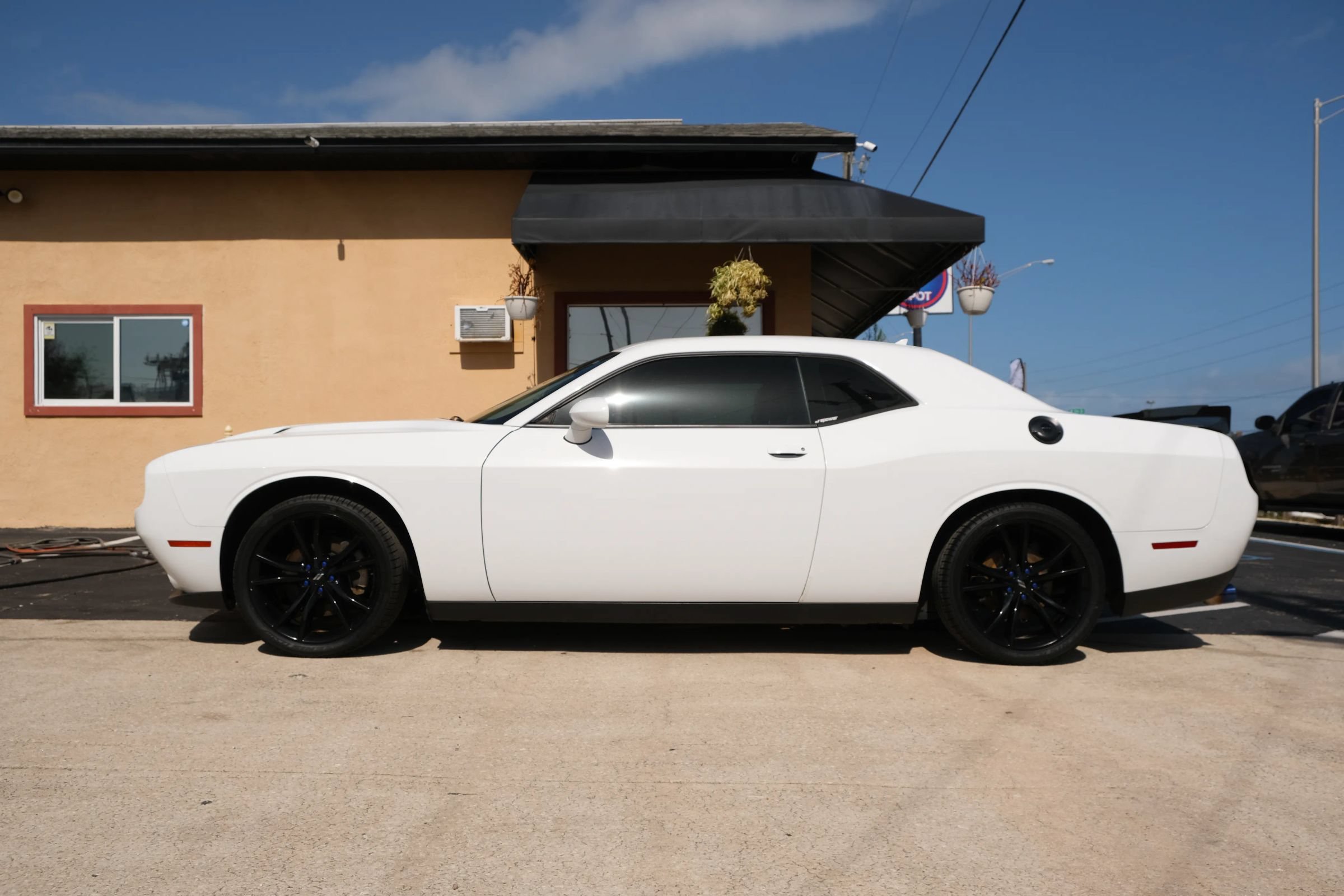Used 2018 Dodge Challenger SXT Plus RWD image 8