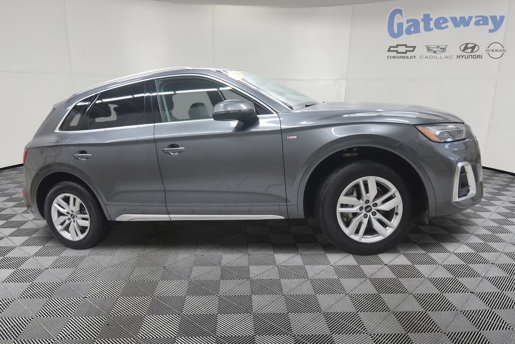 Used 2024 Audi Q5 2.0T Premium w/ Convenience Package