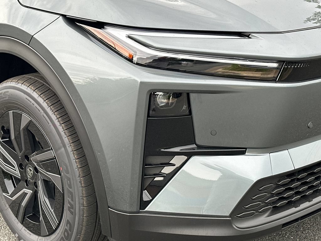 New 2026 Toyota C-HR AWD/4WD image 11