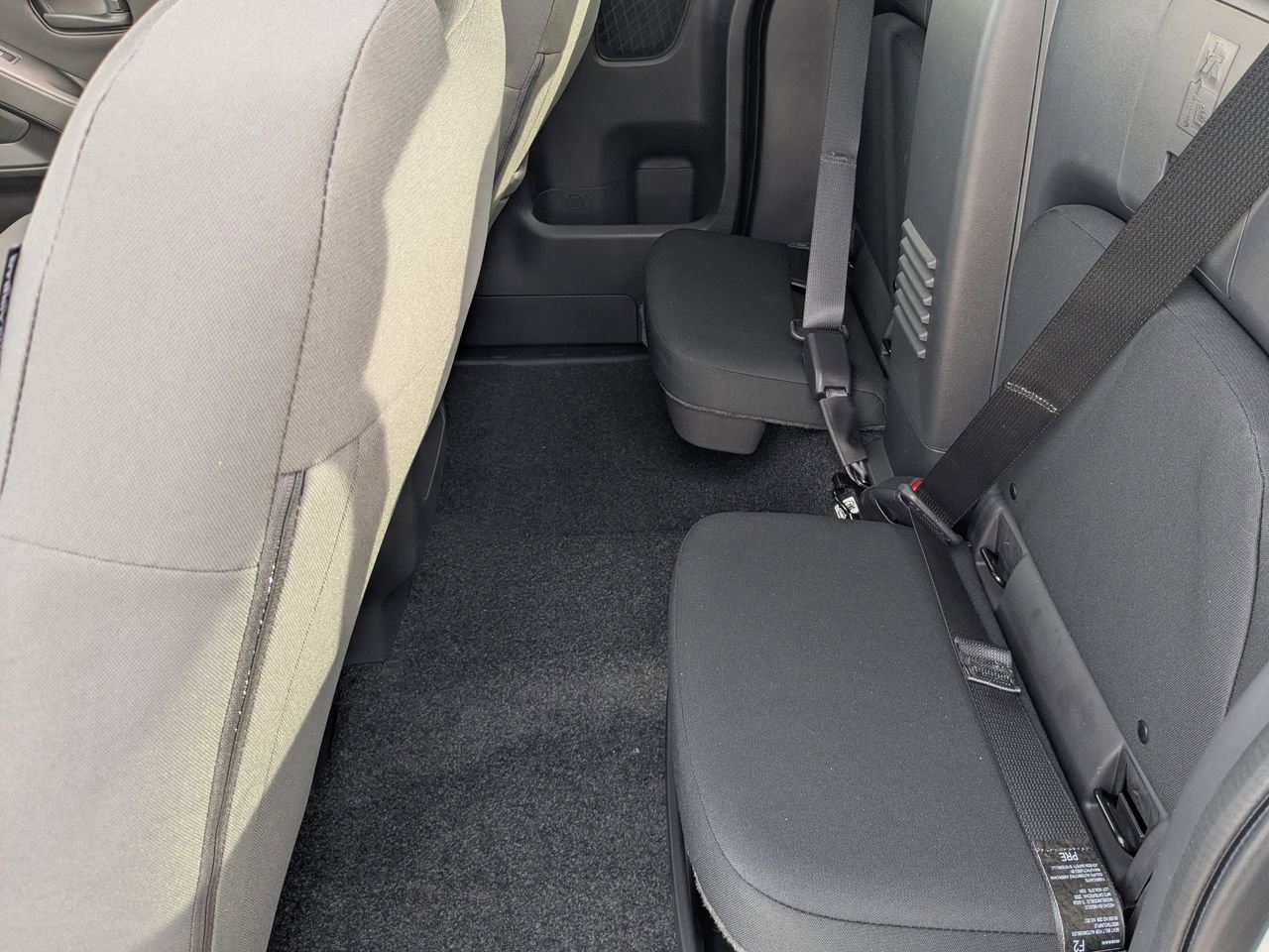 New 2026 Nissan Frontier S image 28