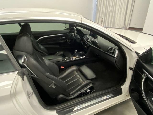 Used 2018 BMW 430i xDrive Convertible AWD/4WD image 23