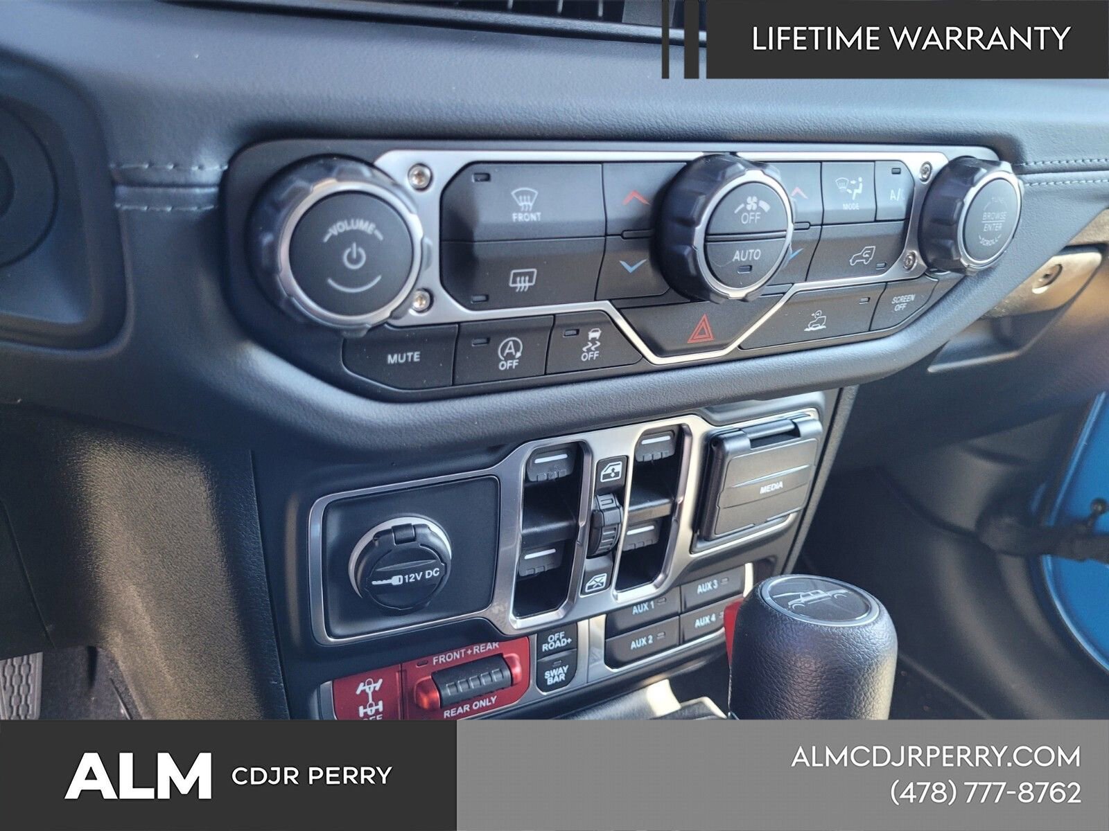 New 2025 Jeep Gladiator Rubicon AWD/4WD image 21
