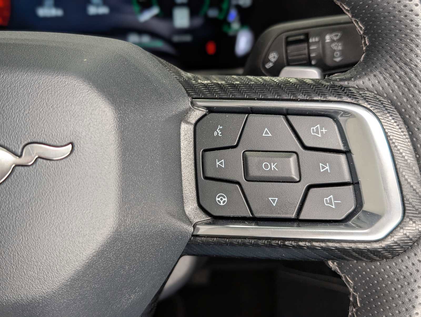 Used 2024 Ford Mustang GT Premium image 40