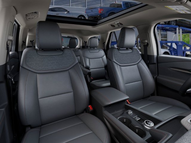 New 2027 Ford Explorer Active w/ Active Comfort Package AWD/4WD image 10