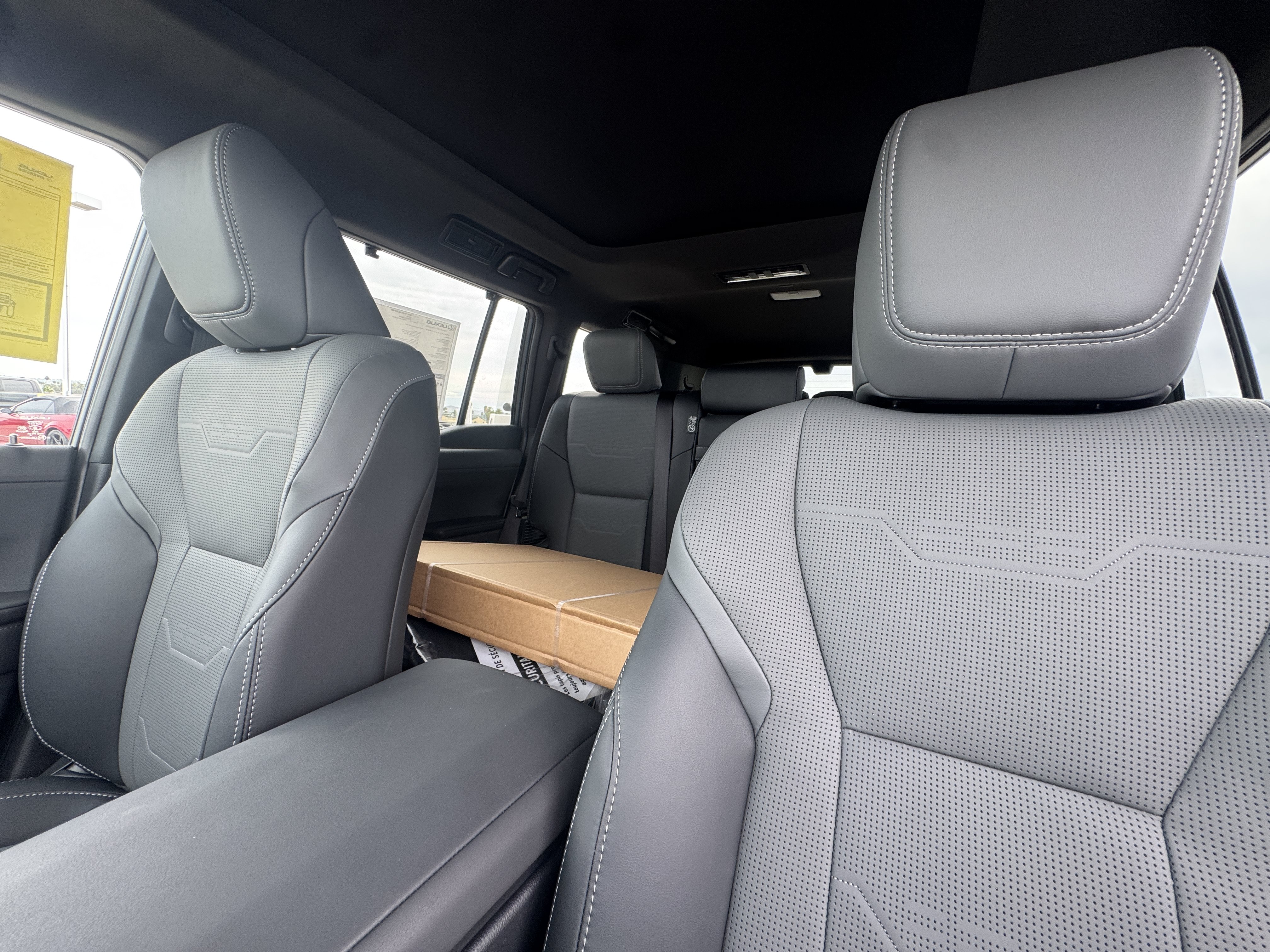 New 2026 Lexus GX 550 w/ Accessory Package (2T) AWD/4WD image 23