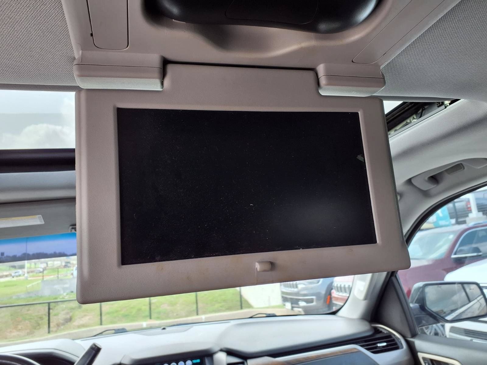 Used 2018 GMC Yukon XL Denali w/ Denali Ultimate Package RWD image 19