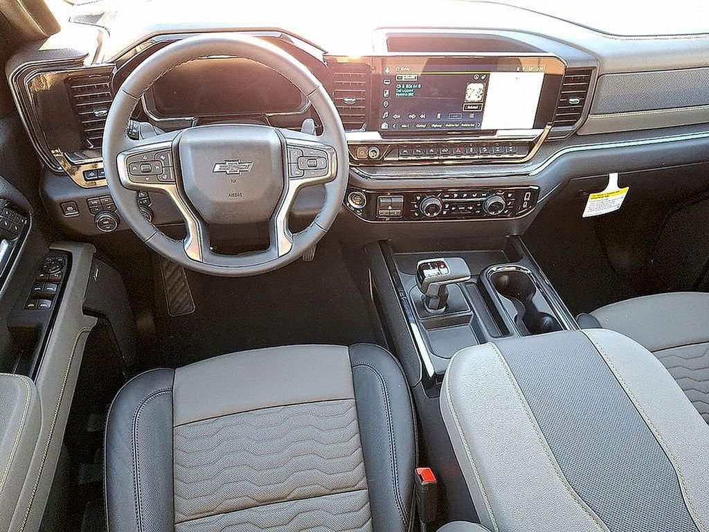 New 2026 Chevrolet Silverado 1500 ZR2 image 8