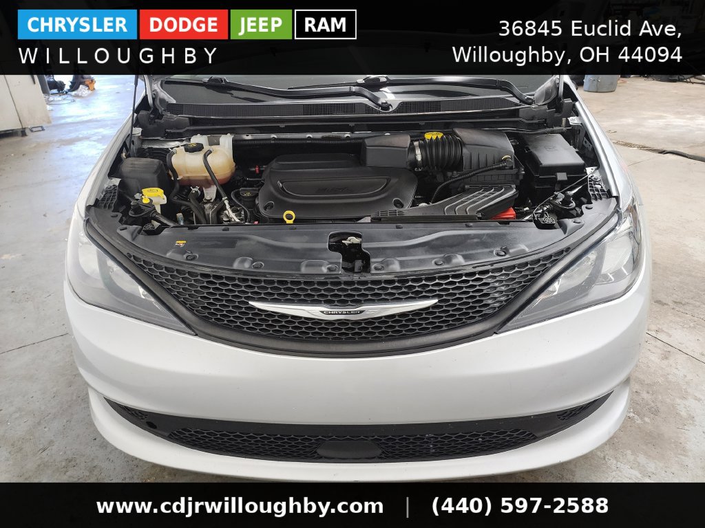 Used 2023 Chrysler Voyager LX FWD image 35