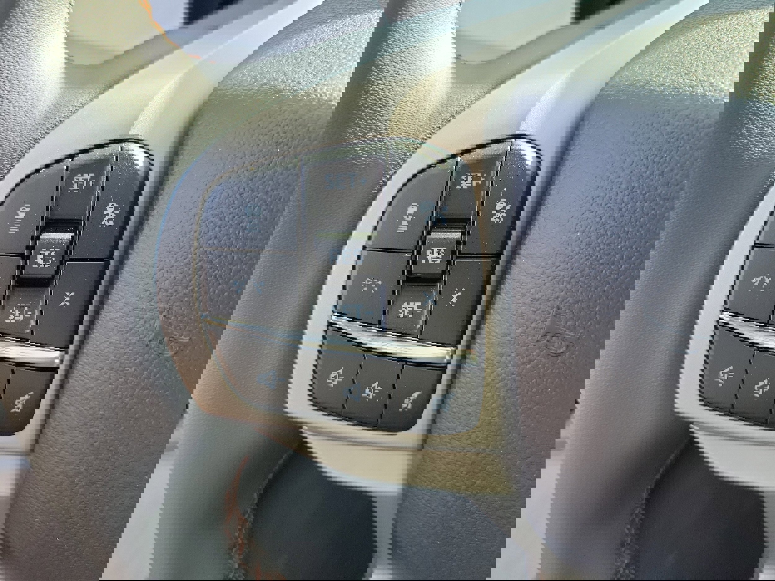 New 2026 Ford Explorer Active w/ Active Comfort Package image 26