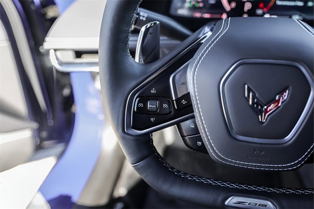 Used 2025 Chevrolet Corvette Z06 w/ Stealth Interior Trim Package image 14