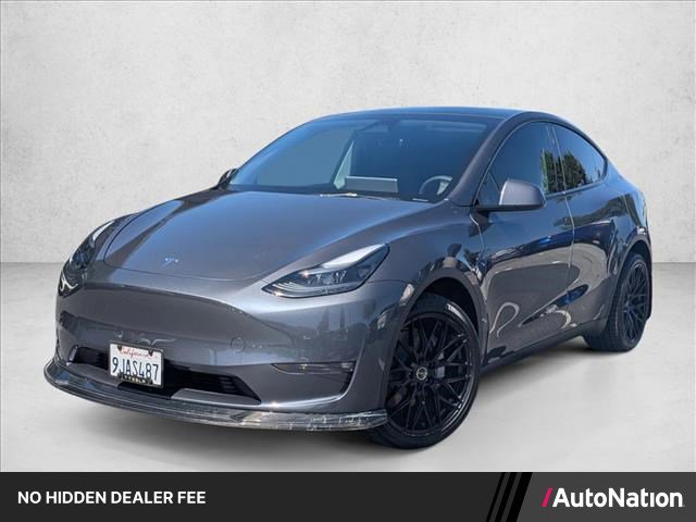 Used 2023 Tesla Model Y Long Range AWD/4WD image 1