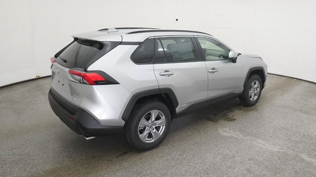 New 2025 Toyota RAV4 XLE AWD/4WD image 12