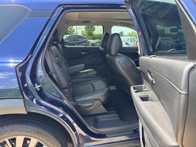 Used 2023 Nissan Pathfinder SL w/ SL Premium Package FWD image 23